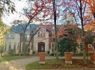 1000 S Rose Ave, Park Ridge, IL 60068