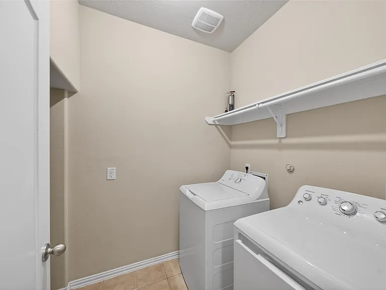 2411 Horned Owl Dr — Photo 14