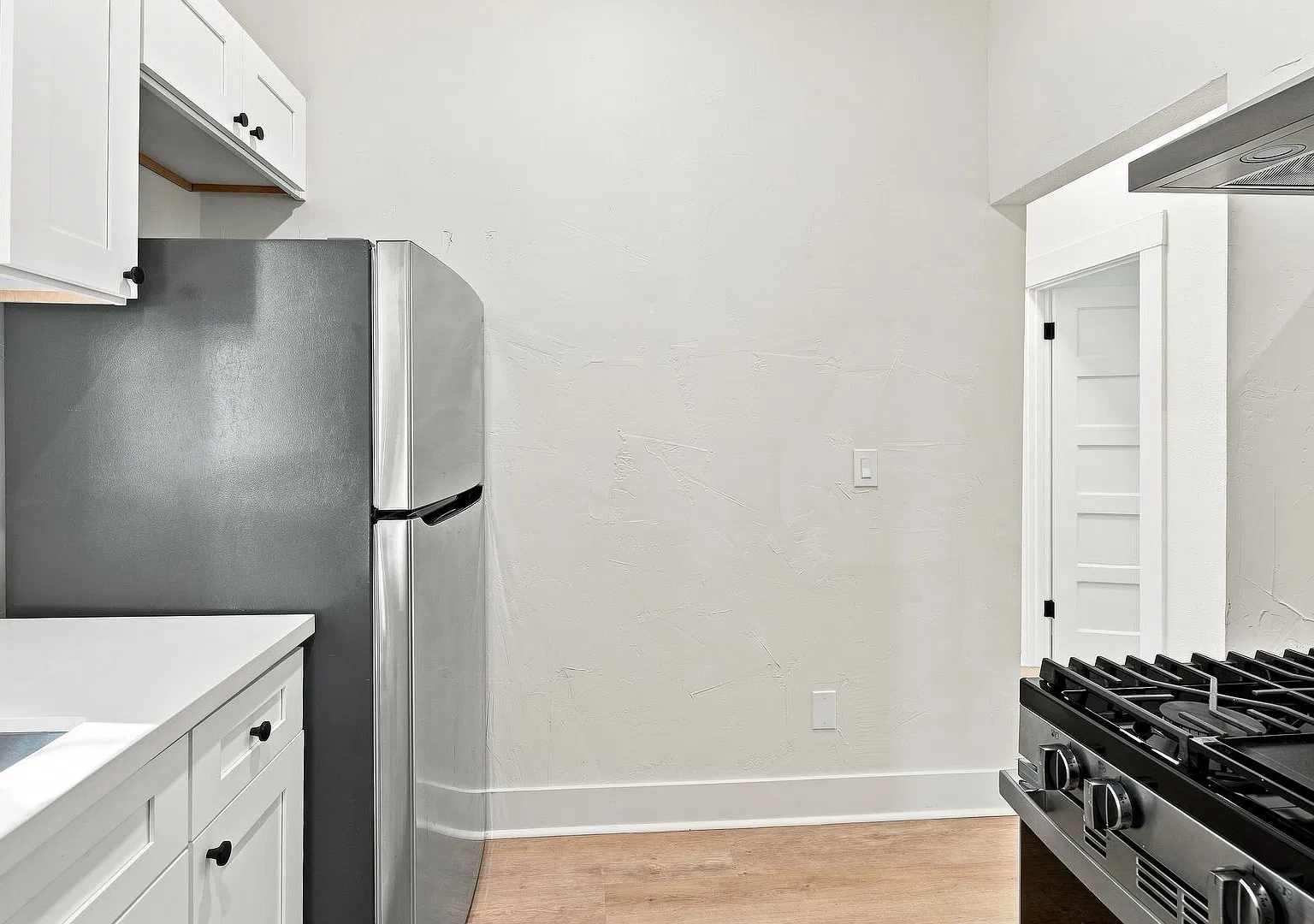 Now Leasing for the 2027 - 2028 School Year: Near Downtown San Luis Obispo and Cal Poly — Photo 3