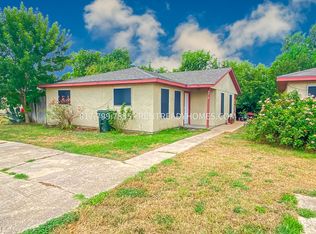 321 Frontier Dr, Bryan, TX 77803
