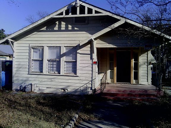 4th image of 110 Dowdy St