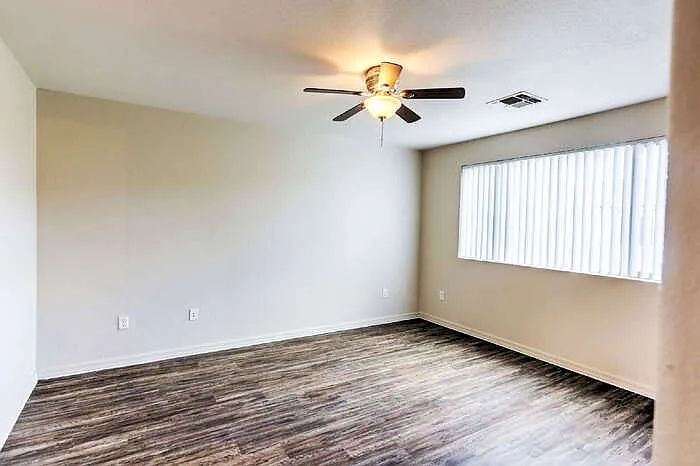 137 E Camino Del Abedul — Photo 22
