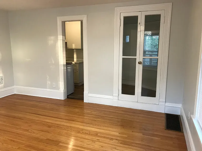 1325 Rutledge St #4 — Photo 9