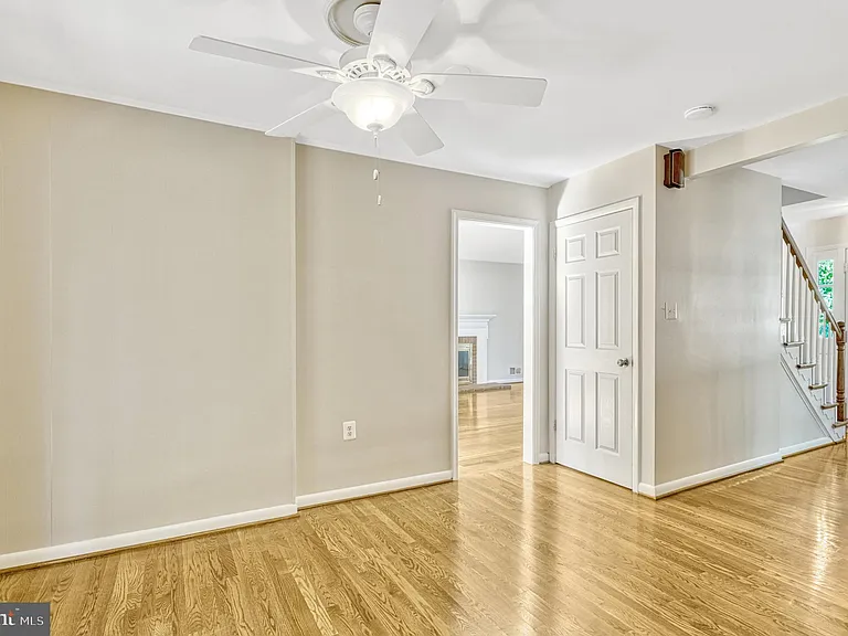 5021 Fleming Dr — Photo 21