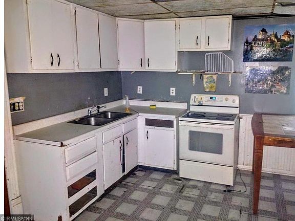 2nd image of 108 2nd St S
