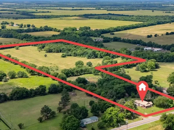 419 W Main St, Pecan Gap, TX 75469