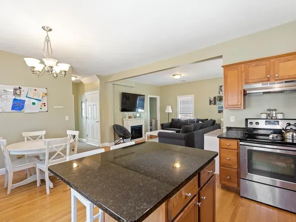 496 Main St #2, Hanson, MA 02341