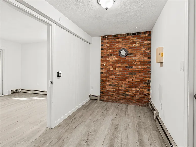 26 Sidney St — Photo 22