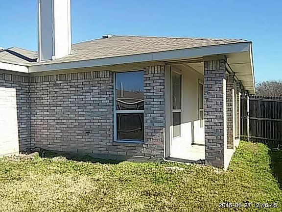 3rd image of 1315 Chapman Dr