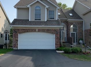 573 W Bridge View Ct, Palatine, IL 60067
