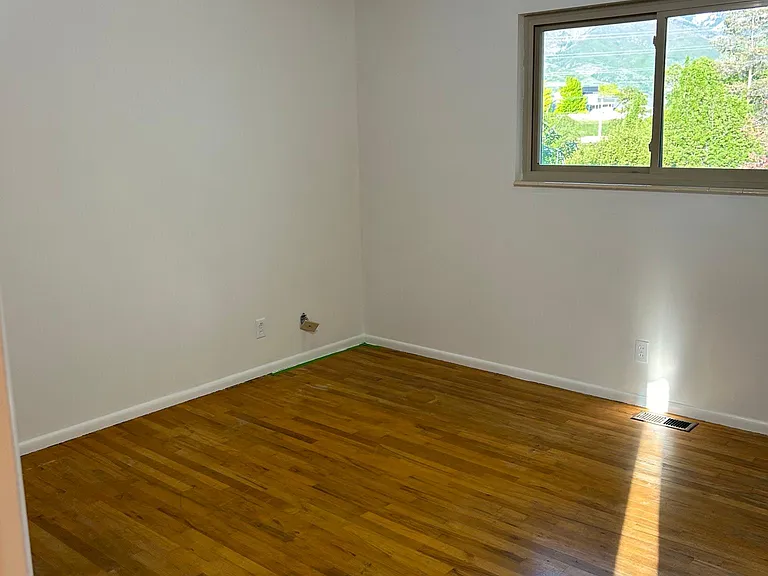 main bedroom upstairs