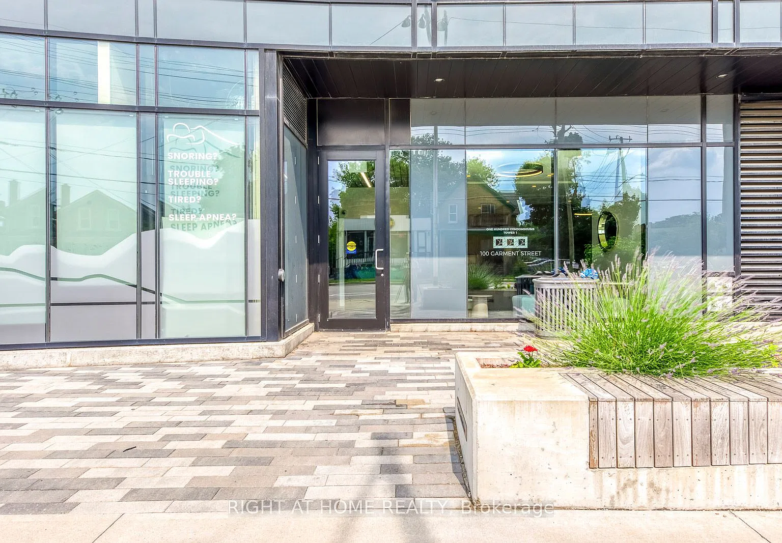 100 Garment St — Photo 2