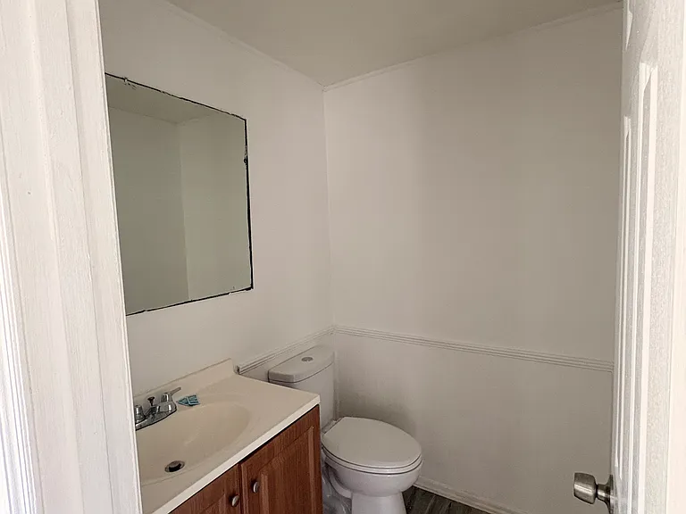 4395 Helen Ave #6 — Photo 3
