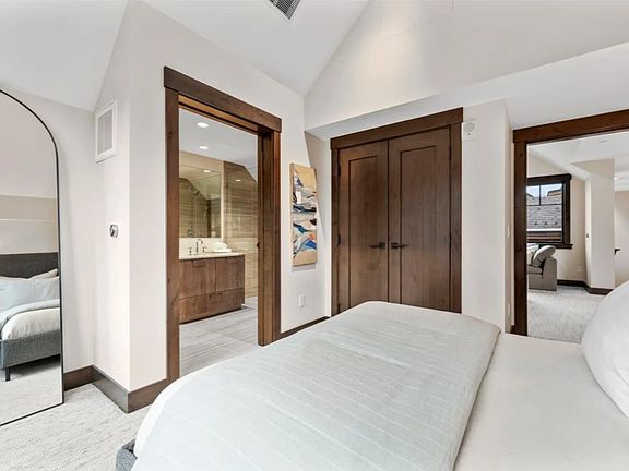 5th image of 36 Beach Club Dr #606