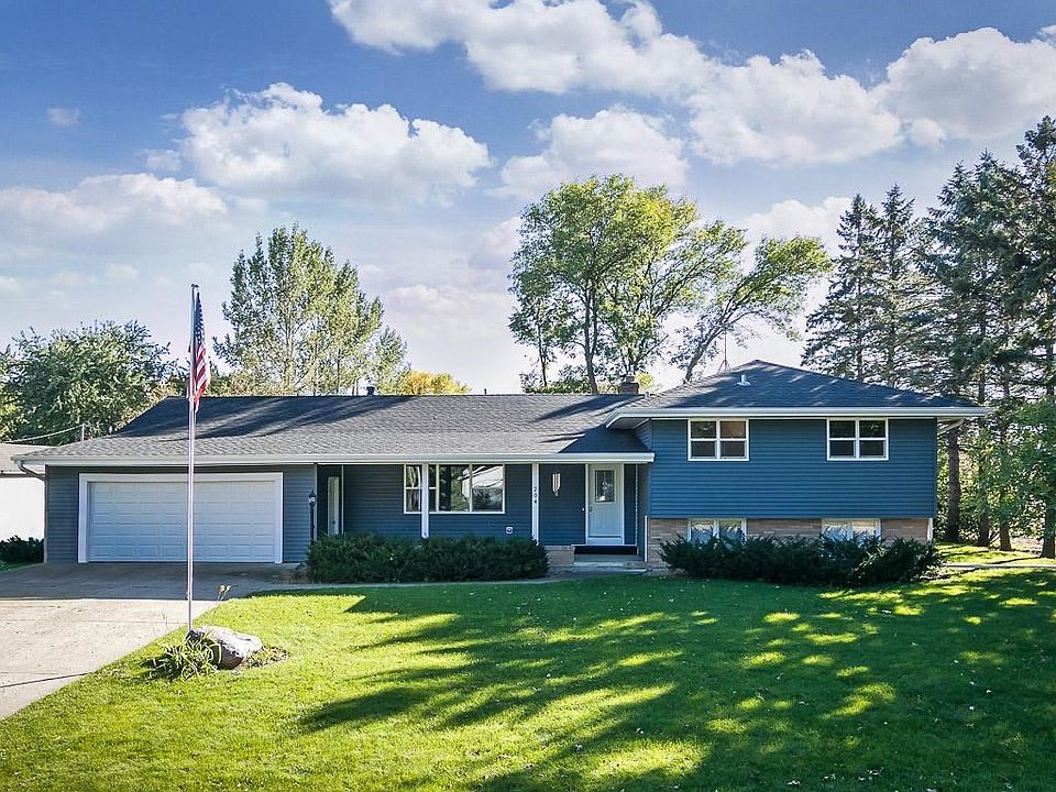 Spacious 5bdrm 3bath Montgomery home has updated exterior including new roof, new siding and new upper and main level windows in 2015. A large front porch provides a welcoming entrance.