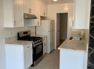 12713 Caswell Ave, Los Angeles, CA 90066