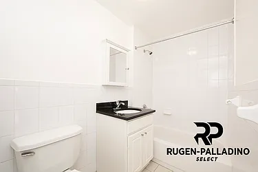 Rented by R New York