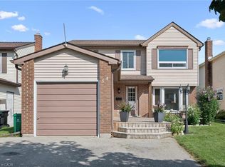 54 Royal Orchard Pl, Kitchener, ON N2N 1Z6