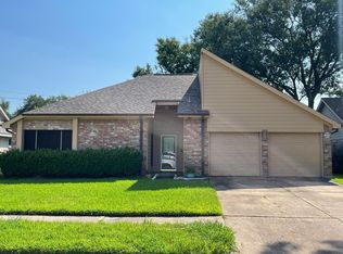 2001 Westside Dr, Deer Park, TX 77536