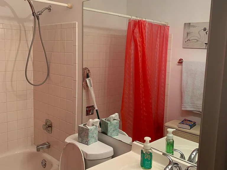 314 Silverwood Ct #B1 — Photo 3