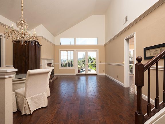 4th image of 519 N Park Springs Ct