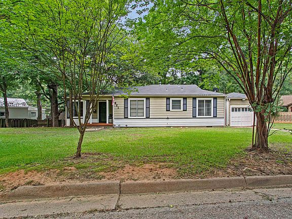 2nd image of 921 W Ellis Dr