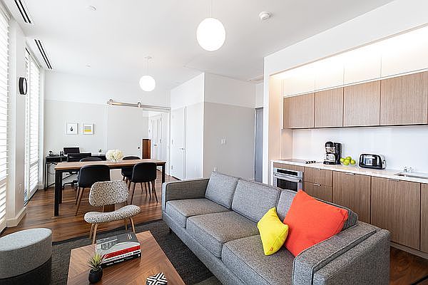 1st image of 400 W 42nd St #27J