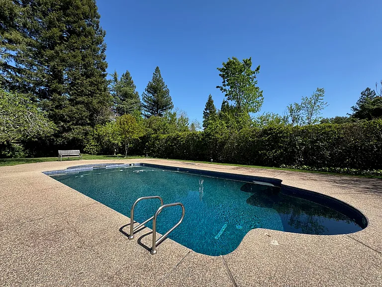 1701 Zinfandel Ln — Photo 29