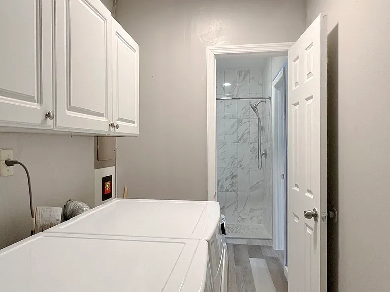 1218 La Mesa Ave — Photo 2
