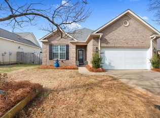 111 Montrose Ln, Centerville, GA