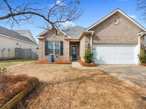 111 Montrose Ln, Centerville, GA 31028