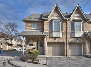 1385 Lakeshore Rd W #21, Mississauga, ON L5J 4T6