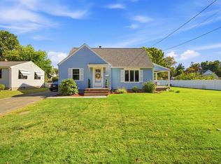 27 Palmer Ave, Chicopee, MA 01020