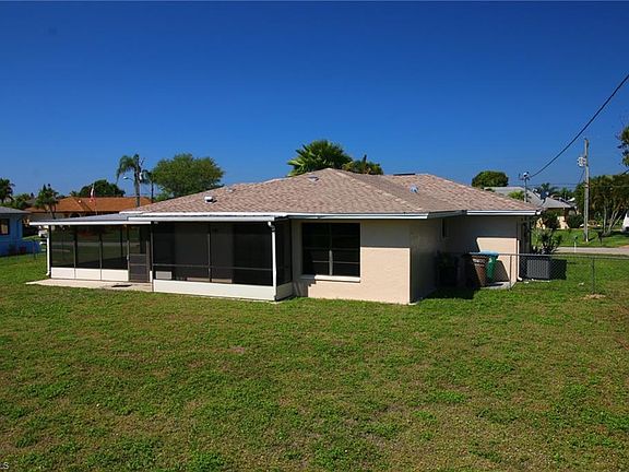 5th image of 1709 SE 10th Pl