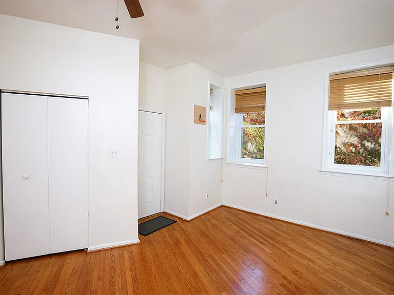 1434 Potomac Ave SE #4 — Photo 7