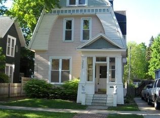 355 2nd St, Manistee, MI 49660