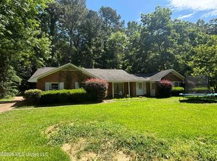 706 Park Cir, Columbus, MS 39701