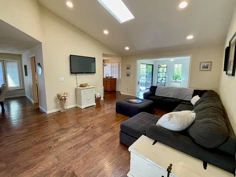 2446 Heritage Way — Photo 21