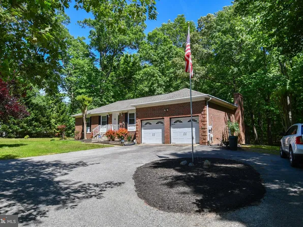 7085 Bensville Rd, White Plains, MD 20695