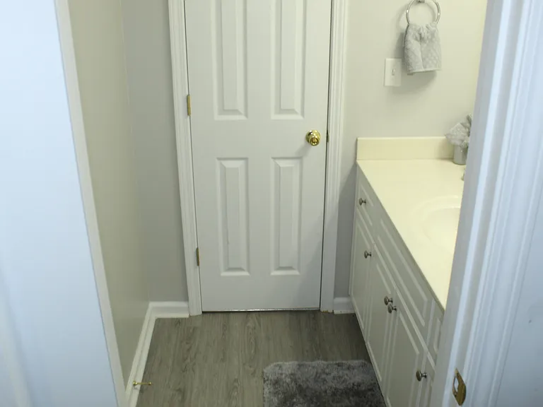 1802 Honeysuckle Way — Photo 41