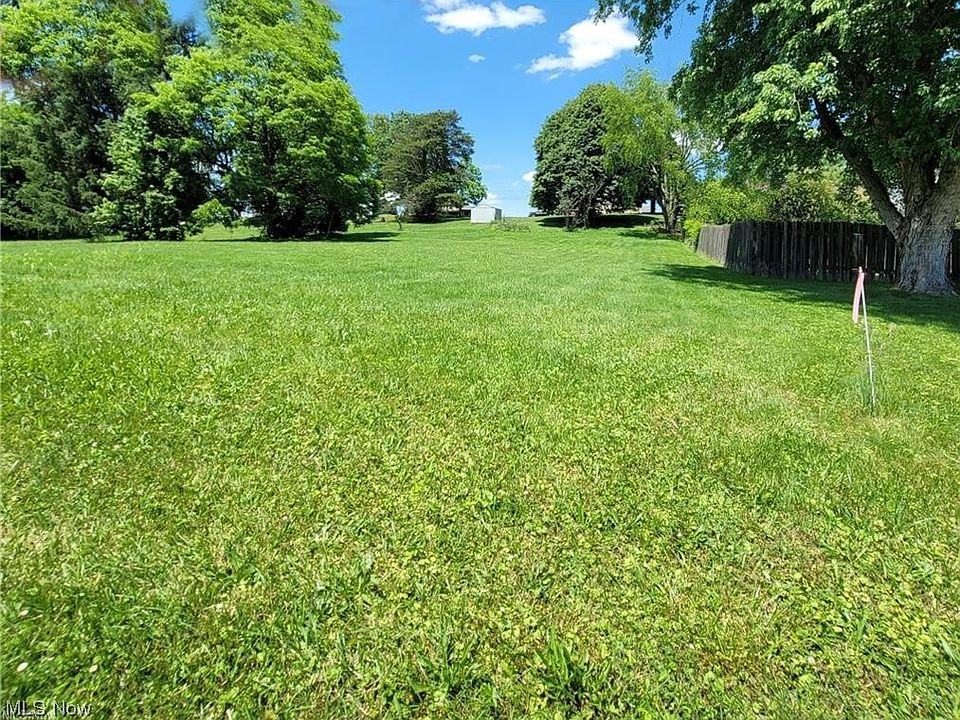 1st image of 0 16th Ave