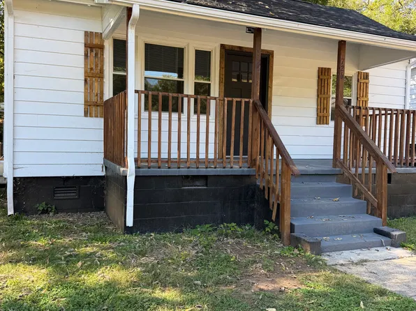 726 E Cherokee Dr, Jefferson City, TN 37760