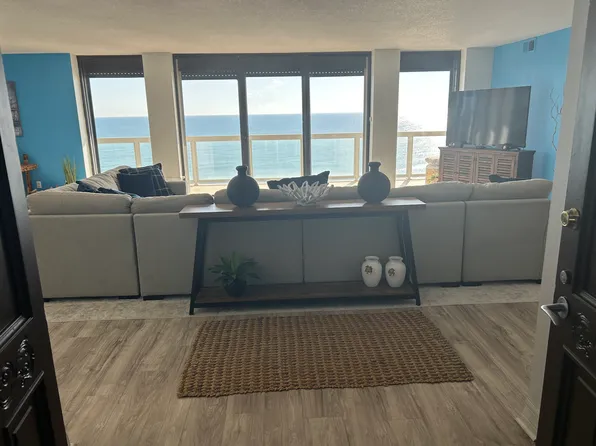 3000 N Atlantic Ave #8, Daytona Beach, FL 32118