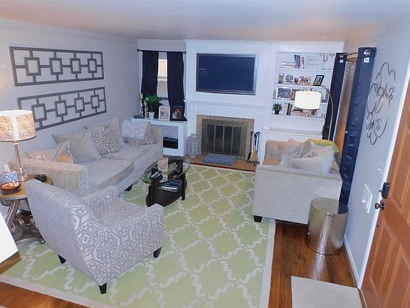5th image of 3152 Pickbury Dr