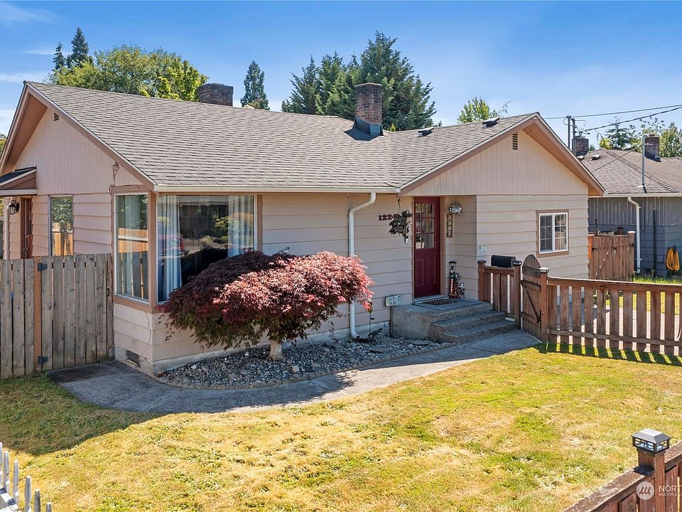 1st image of 1224 3rd Avenue NW
