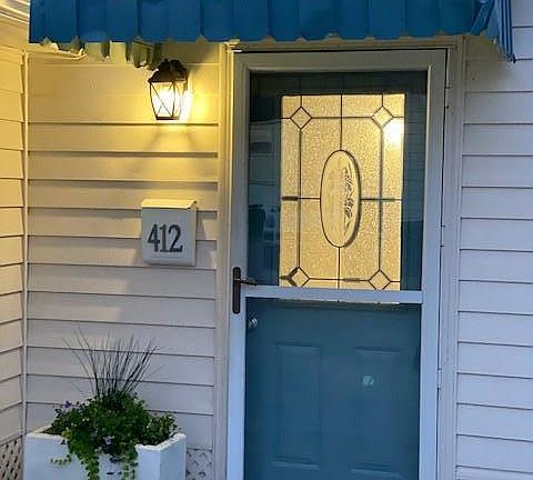 3rd image of 412 Helios Ave #1/2