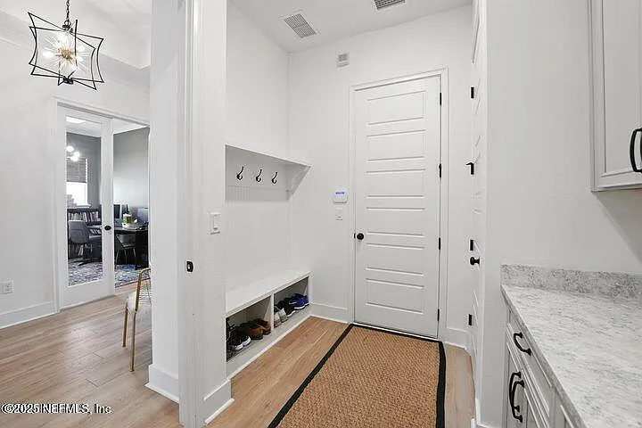 107 Canopy Forest Dr — Photo 16