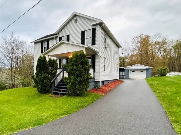 529 Seward St, Seward, PA 15954