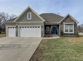 17895 168th St, Basehor, KS 66007