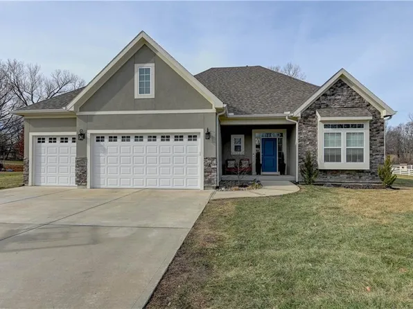 17895 168th St, Basehor, KS 66007